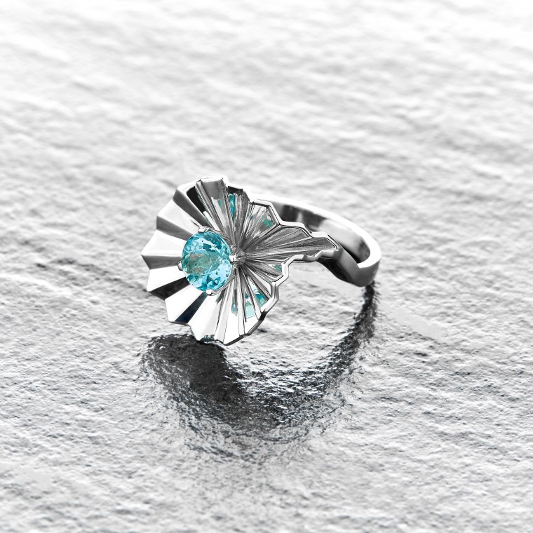 Ring from the Ballet.Premiere collection