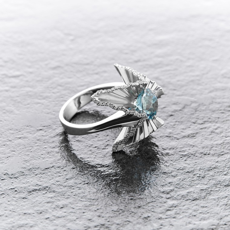 Ring from the Ballet.Premiere collection