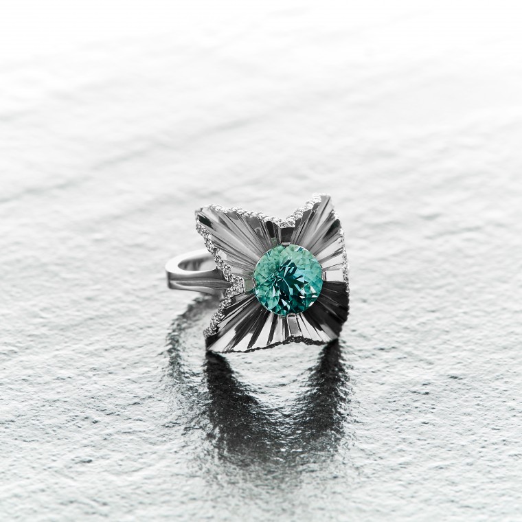 Ring from the Ballet.Premiere collection